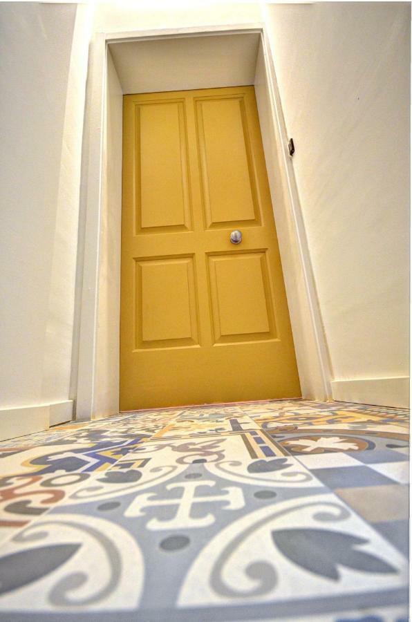 West Street Apartments Valletta Bagian luar foto