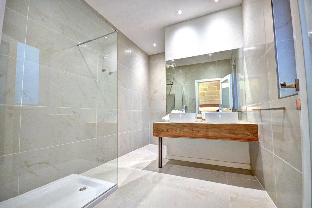 West Street Apartments Valletta Bagian luar foto
